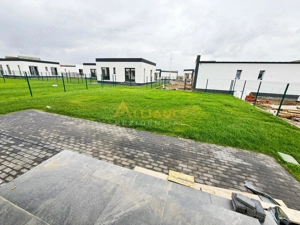 Vila cu 4 camere  #238;n ansamblu rezidential exclusiv - Comuna Berceni - imagine 3