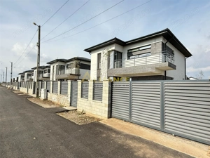 Vile individuale | 5 camere | 2 bai | Curte amenajata | Asfalt