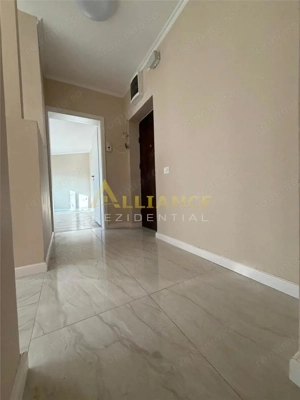 5 Min Metrou Aparatorii Patriei Apartament 3 camere decomandat - imagine 2