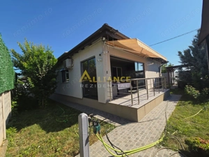 Casa mobilata si utilata - 3 camere- panouri solare+baterii stocare-sistem paza - imagine 12