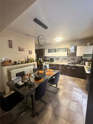 asa de vanzare 4 camere – Str. Iarba Campului  Pret: 385000€ - imagine 2