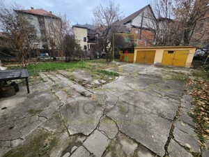 Ultracentral. Parter inalt. Intrare separata. Teren 403 mp in proprietate. - imagine 8