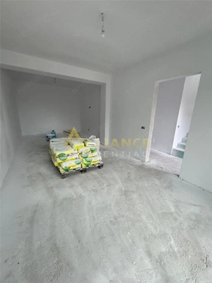 Vila P+1 cu 4 camere - 2 bai { Popesti Leordeni } - imagine 5