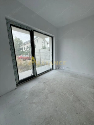 Vila P+1 cu 4 camere - 2 bai { Popesti Leordeni } - imagine 3