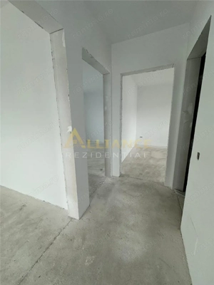 Vila P+1 cu 4 camere - 2 bai { Popesti Leordeni } - imagine 11