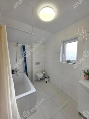 Casa individuala cu 5 camere si curte proprie in cartierul Tineretului - imagine 14