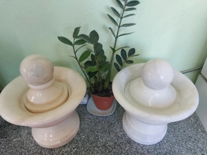 Vand fantana arteziana marmura