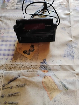 Radio alarm clock. 