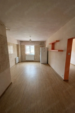 Apartament 4 camere (112 mp) - imagine 2