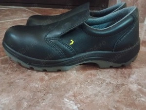 Pantofi de protecție Safety jogger cu bombeu metalic