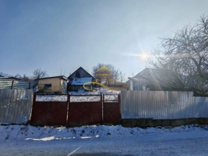 Teren 1.128 mp cu casă bătrânească – toate utilitățile Crihan Măgura