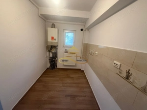 De vanzare apartament 2 camere Str Trandafirilor Bacau - imagine 4