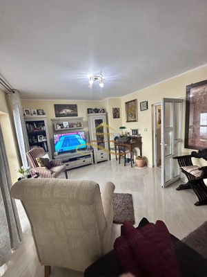 De vanzare apartament 2 camere Buhusi Bacau - imagine 2