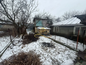 Casa batraneasca cu teren de vanzare in Lilieci Bacau - imagine 3