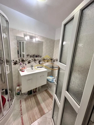 De vanzare apartament 2 camere Buhusi Bacau - imagine 7