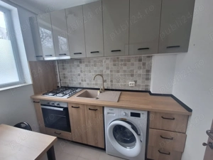 Închiriez garsoniera recent renovată ,mobilata si utilata - imagine 6