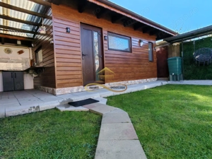 Garsonieră cochetă, tip căsuță, cu aer de cabană – Bacău, zona Gării