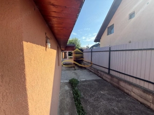 Casa de vanzare in Bacau Saucesti cu potential comercial - imagine 15