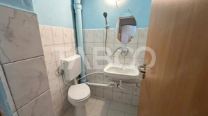 Garsoniera decomandata de vanzare etaj 1 zona Lupeni Sibiu - imagine 4
