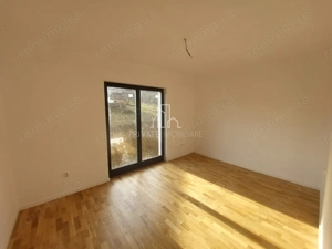 Casa De Vanzare, Single , 700 Mp Teren, Livezeni - imagine 5