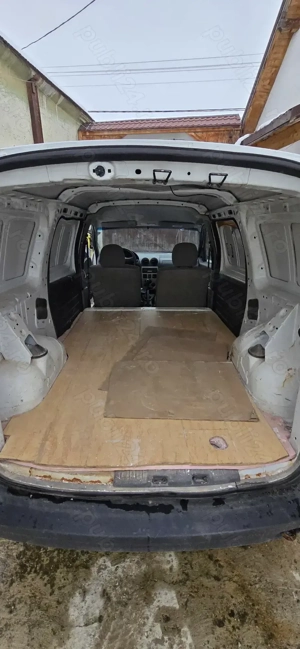 Dacia Logan Van 2010 - imagine 4