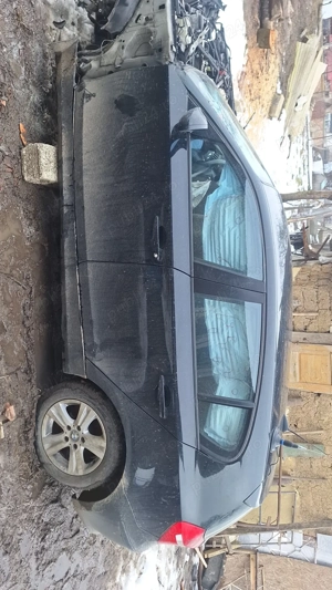 Se dezmembreaza BMW SERIE 1 2008 1.6 BENZINA  - imagine 5