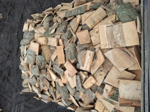 Laturoaie groase de fag tăiate la orice dimensiune doriți. 