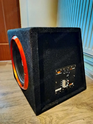 Subwooferul FXB12VAi