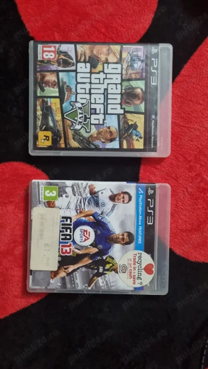 vând PS3 slim 256 GB cu două controllere plus două jocuri  - imagine 4