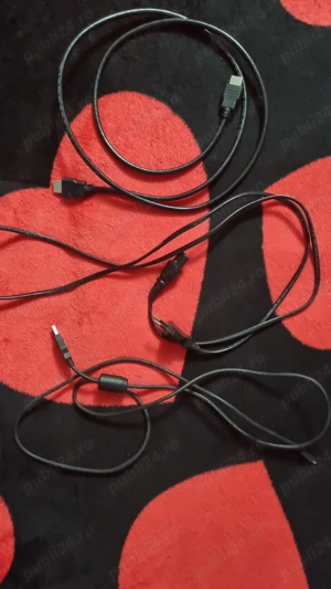 vând PS3 slim 256 GB cu două controllere plus două jocuri  - imagine 3