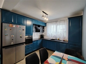 COMISION ZERO - Duplex spatios - mobilat  #537;i utilat - asfalt.