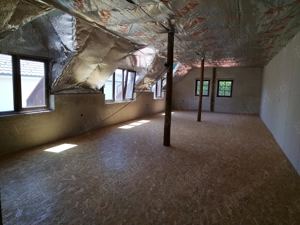 Casa, gradina si garaj.  - imagine 6