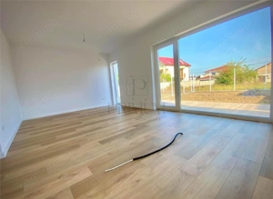 Duplex deosebit - la asfalt - 3 dormitoare - imagine 3
