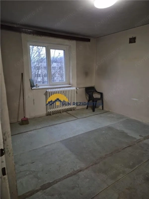 Berceni-Izvorul Rece- Strada Resita Apartament 2 camere, Stradal, Liber