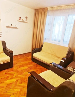 Vanzare apartament 3 camere zona LICEUL AUTO