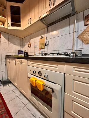 Apartament 3 camere decomandat, et. 6, strada Garii - imagine 11