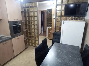 PROPRIETAR, vand apartament 4 camere, 2 bai, etaj 1, decomandat, boxă la subsol, in zona Lipovei  - imagine 5