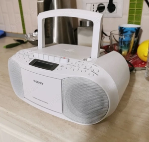 Sistem audio casetofon cu CD casetă si radio alb design deosebit - imagine 5