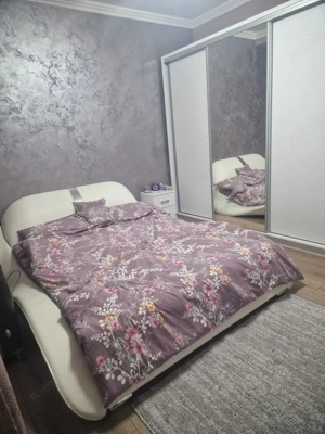 Etaj 1. Bucatarie inchisa. 2 bai. 2 locuri de parcare - imagine 4