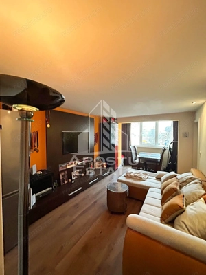 Cel mai mic pret! Apartament cu 4 camere, pizzeria Hot, Hunedoara