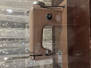 De vânzare, mașina de cusut Ileana 