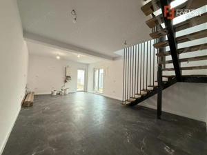 Duplex cu 4 camere de vanzare in localitatea Covaci