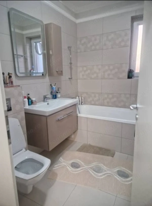 Etaj 1. Bucatarie inchisa. 2 Bai. 2 Locuri de Parcare. - imagine 12