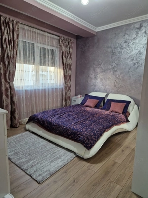 Etaj 1. Bucatarie inchisa. 2 Bai. 2 Locuri de Parcare. - imagine 5