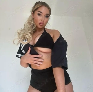 Blonda sexy,siliconata,ofer si show web!