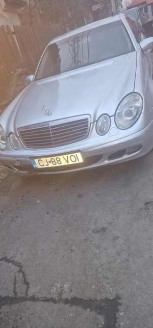 Vând Mercedes E class  - imagine 3