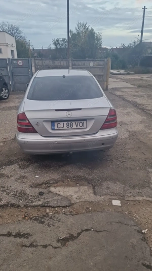 Vând Mercedes E class  - imagine 2
