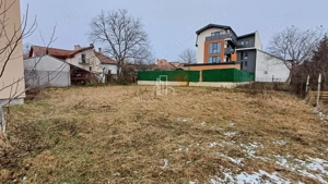 Teren de 1.333mp, Casa - constructie de 302m, in Centru