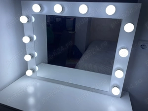 De vânzare masă de toaletă în stare impecabilă 