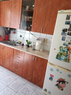 Vând apartament cu 3 camere resita  - imagine 7